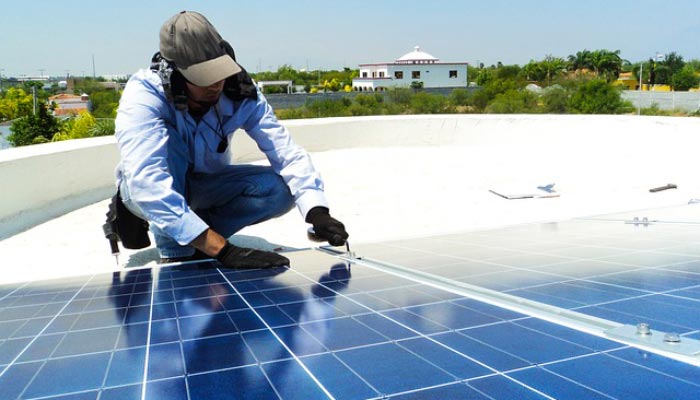 Panneaux solaires photovoltaïque en autoconstruction ?